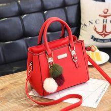 Load image into Gallery viewer, women hairball hand bag