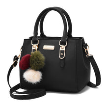 Load image into Gallery viewer, women hairball hand bag
